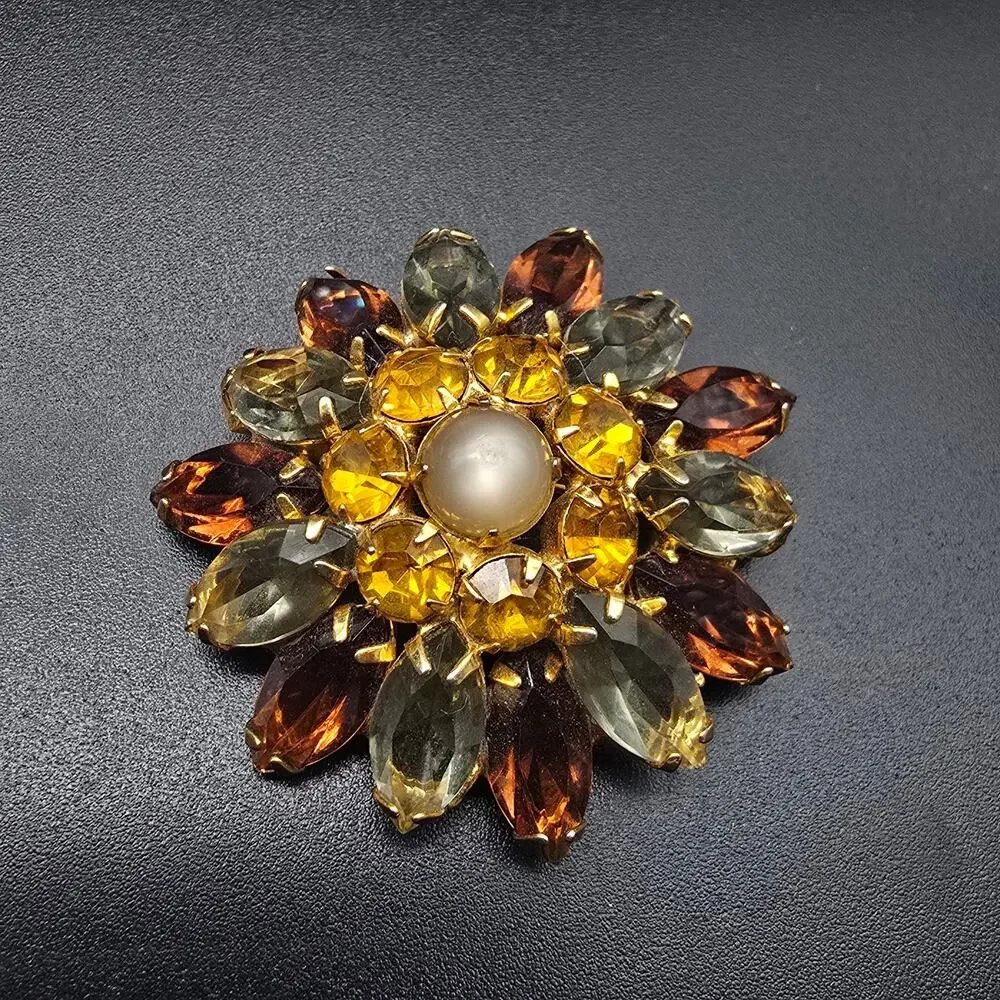 Faux Topaz Champagne Rhinestone Flower Brooch Vintage Glam